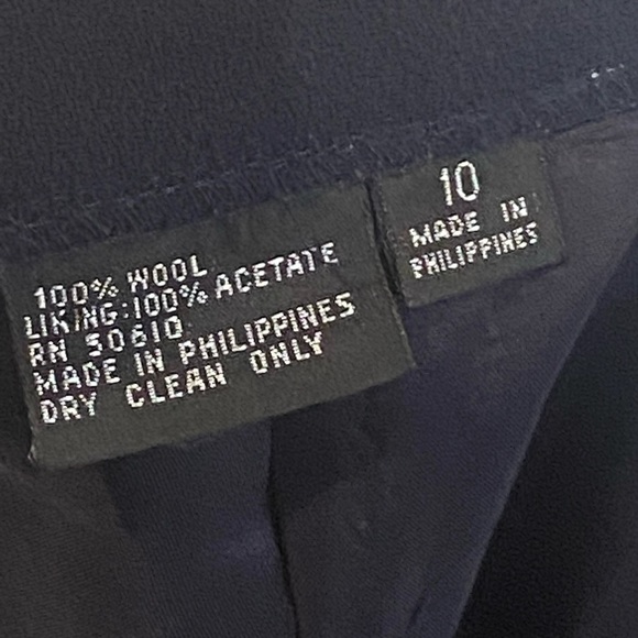 Wool navy blue pencil skirt size 10 lined pleats zipper back - Picture 5 of 5